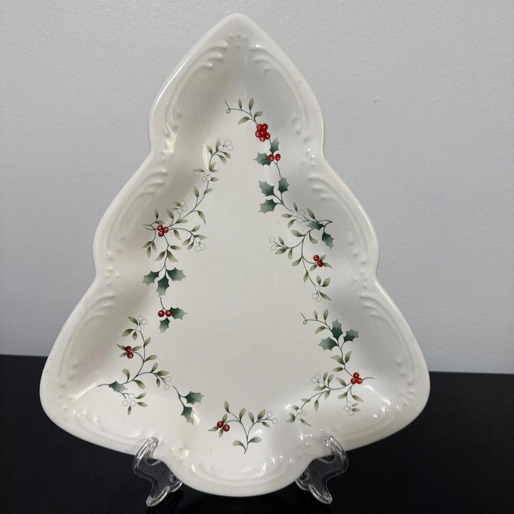 PFALTZGRAFF WINTERBERRY~CHRISTMAS TREE SHAPED COOKIE CANDY DISH~10"~USA